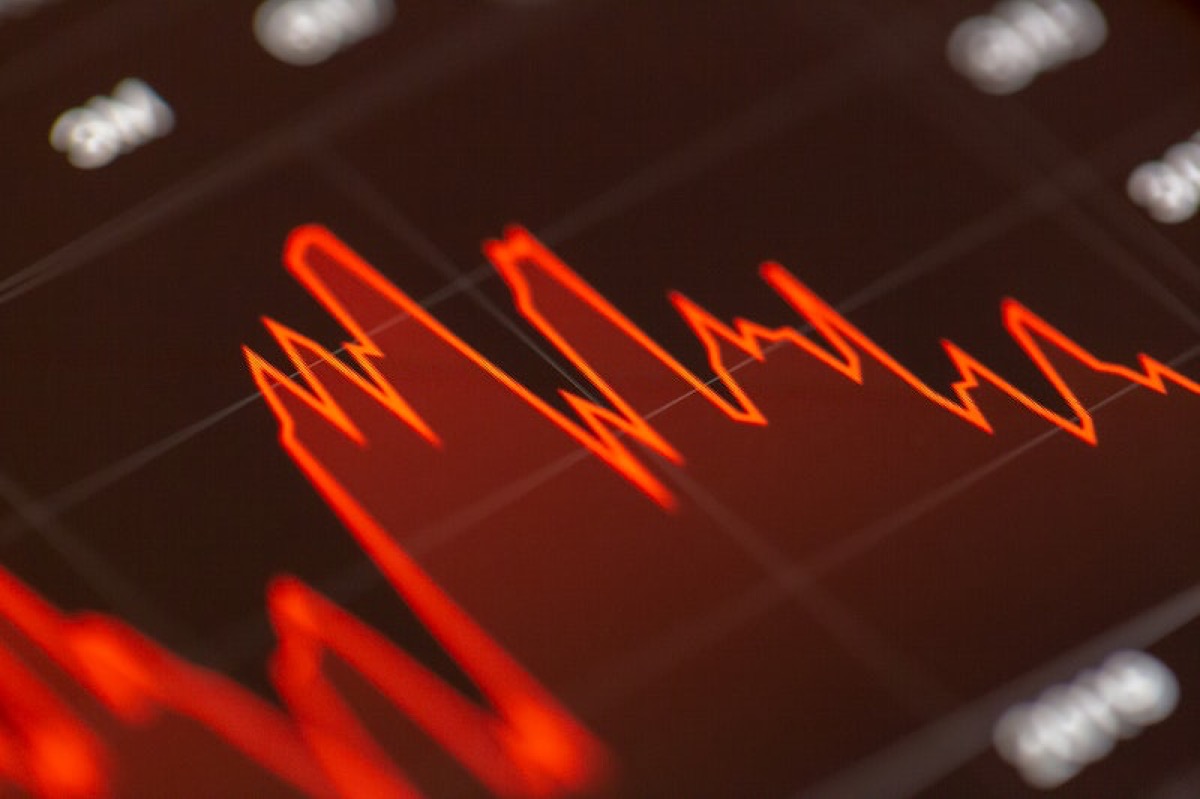 Red downward-trending market chart